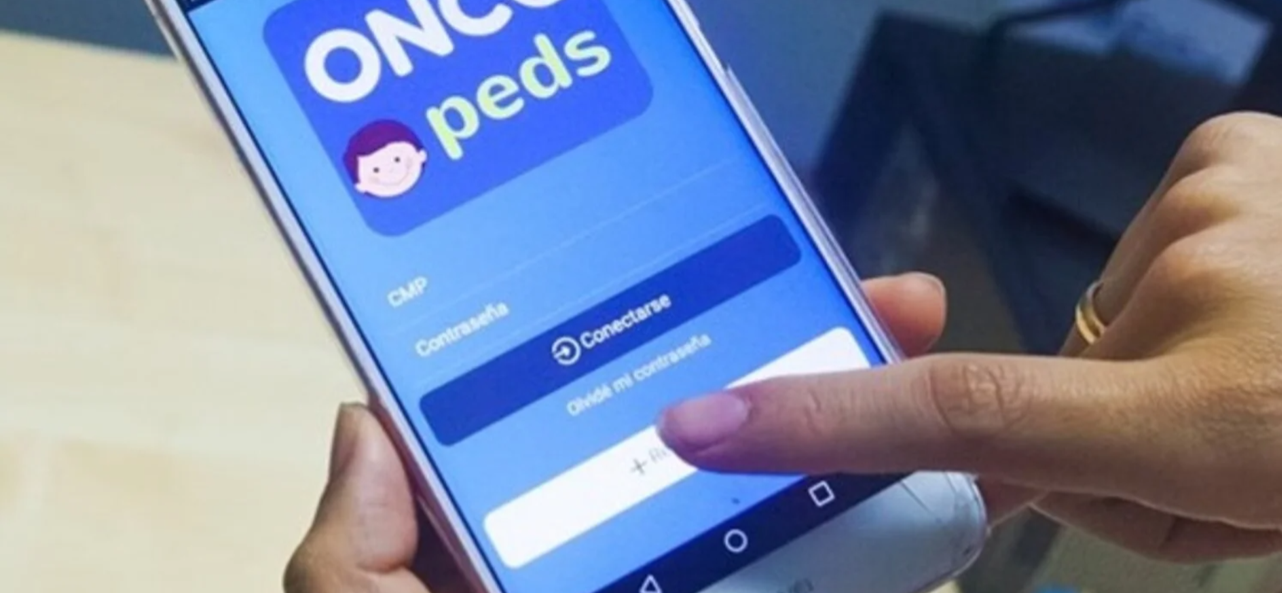 hands holding a mobile device pointing to the screen